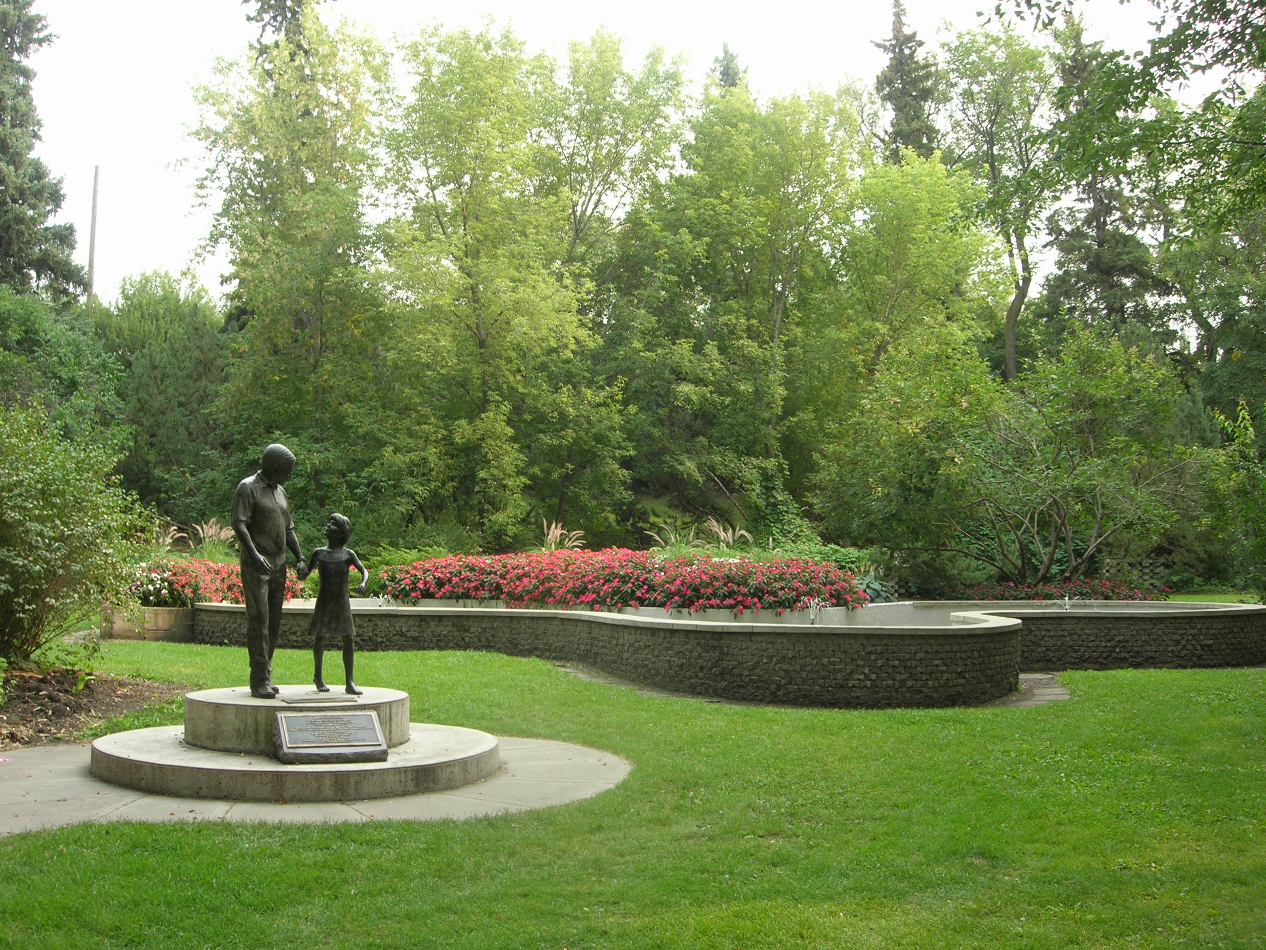 Fred Mitchell Memorial Garden | City of Saskatoon